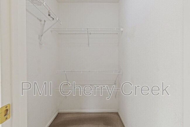 Building Photo - 20410 E Bellewood Pl