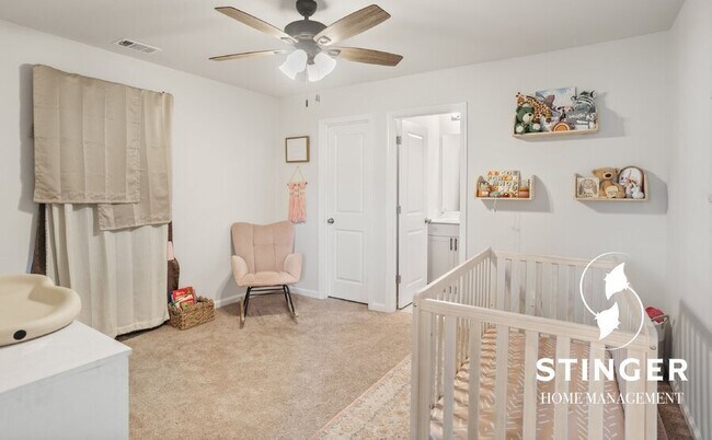 Building Photo - 75 Keowee Ln