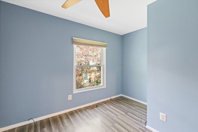 Building Photo - 43 Woodenbridge Ct