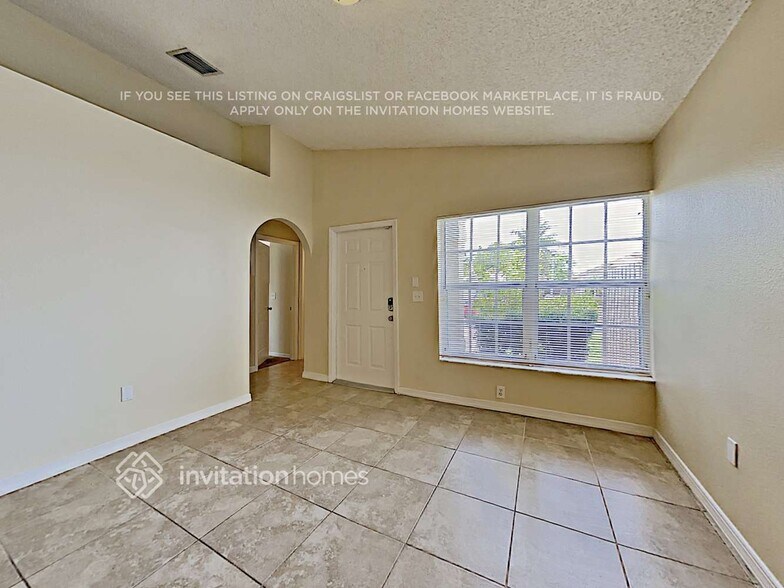 Building Photo - 21441 SW 88th Ave