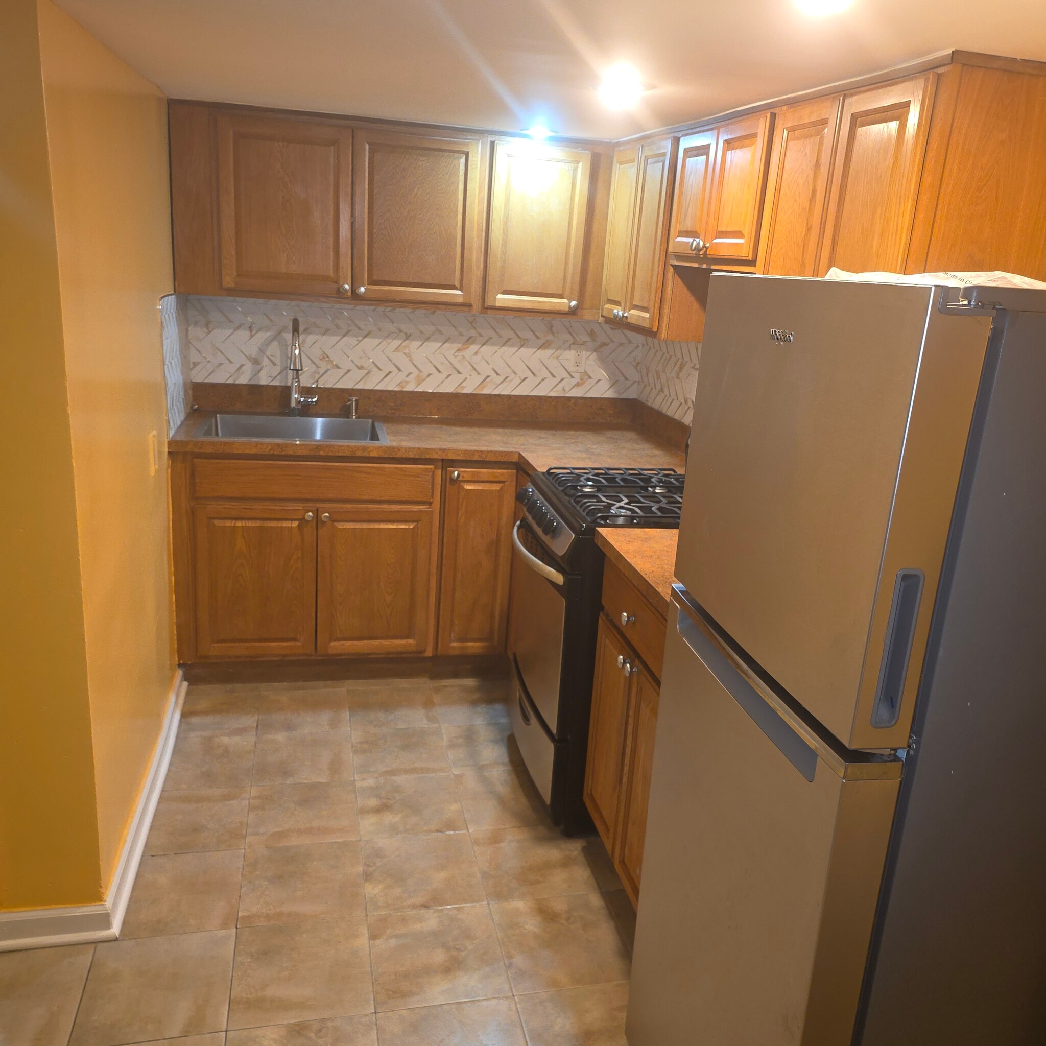 Building Photo - 20 Jardine Pl