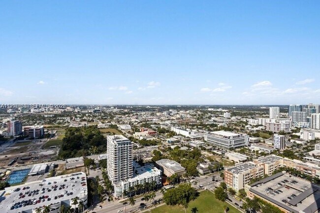 Building Photo - 488 NE 18th St