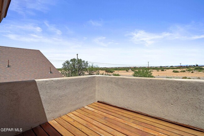 Building Photo - 10822 Elise St