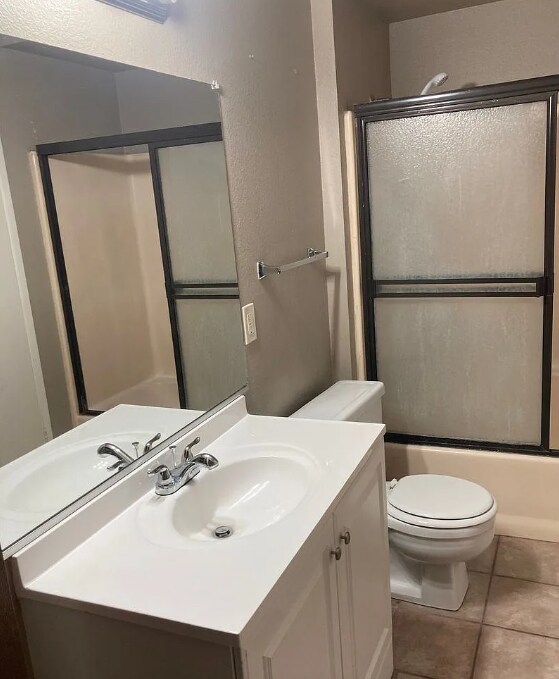 Building Photo - North Merced Near the college-Spacious 2-Bedroom Duplex Retreat: Modern Comfort with 2 Full Baths...