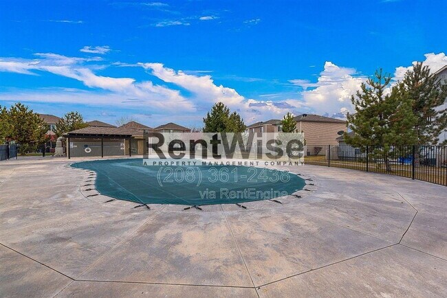 Building Photo - 8732 W Pine Valley Ln