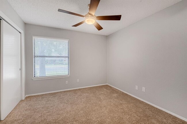 Building Photo - 11605 Gungrove Cir