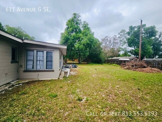 Building Photo - 611 Ave G SE