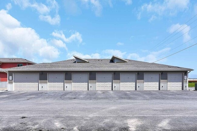 Building Photo - 950 Gibbon St