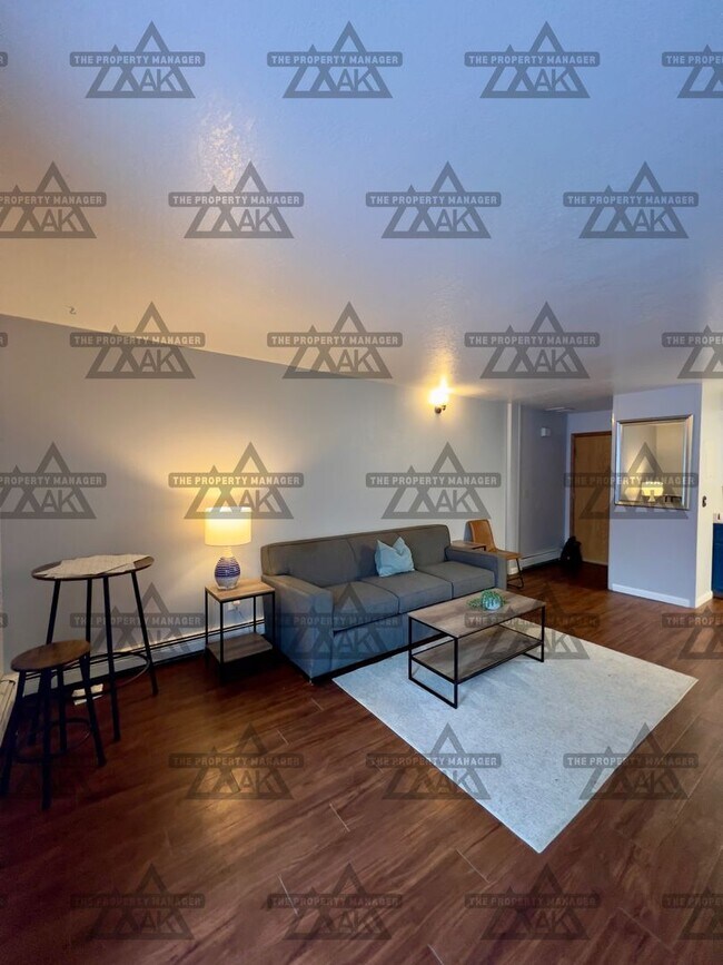 Building Photo - 28th Ave 1215-