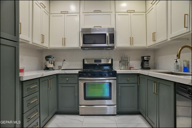 Building Photo - 237 N Alto Mesa Dr