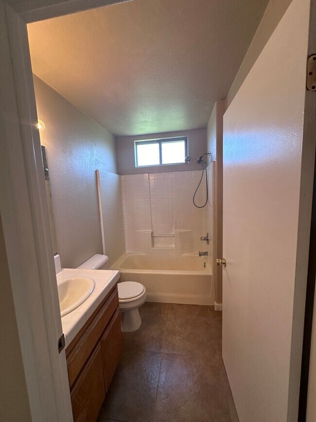 Building Photo - 4404 Pebble Creek Dr