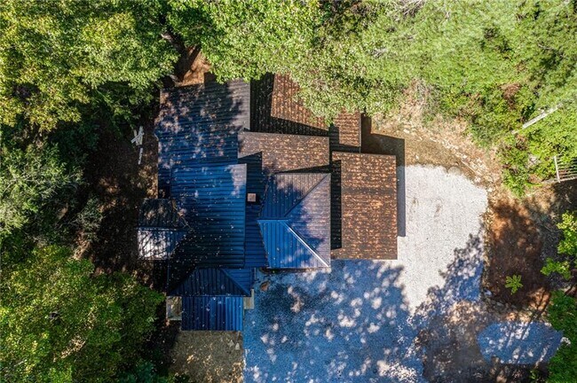 Building Photo - 5574 Hardscrabble Rd
