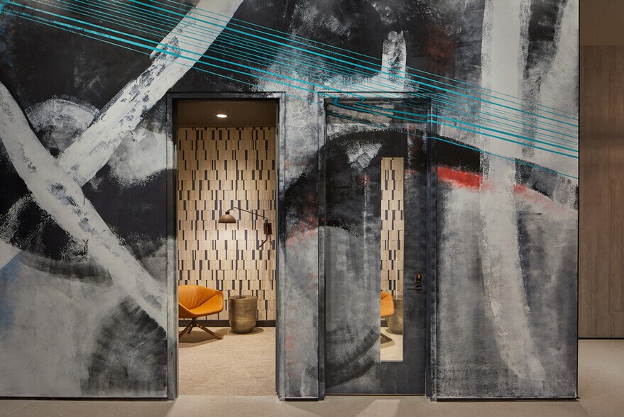 Building Photo - 949 1st St SE