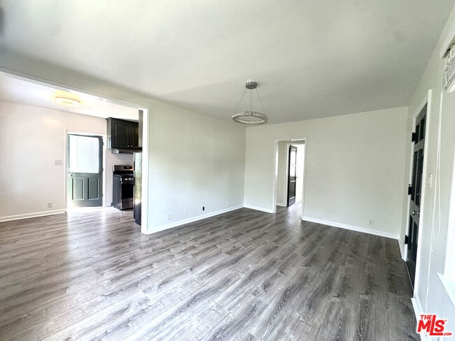 Building Photo - 5153 Overland Ave