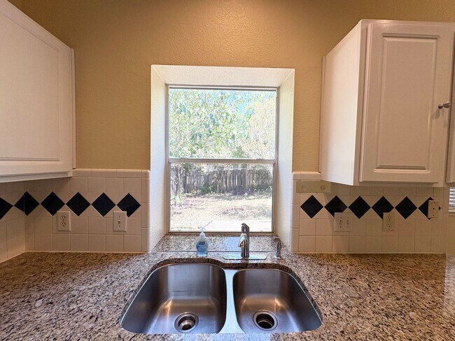 Building Photo - 3516 Bratton Heights Dr