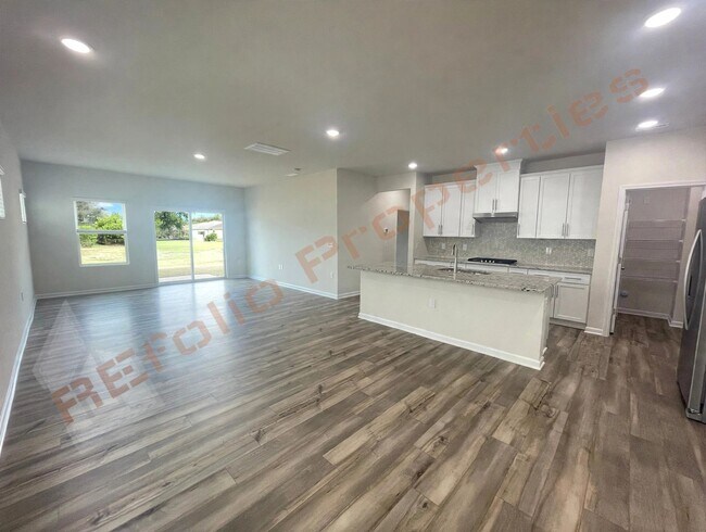 Building Photo - 127 Tourmaline Hl Dr