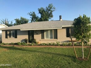 Building Photo - 3609 E Piccadilly Rd