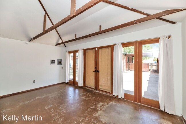 Building Photo - 2 br, 1 bath House - 315 W. Virginia Ave