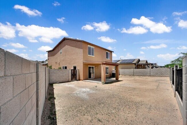 Building Photo - Spacious Sanctuary in Sahuarita: Modern Living Meets Outdoor Comfort