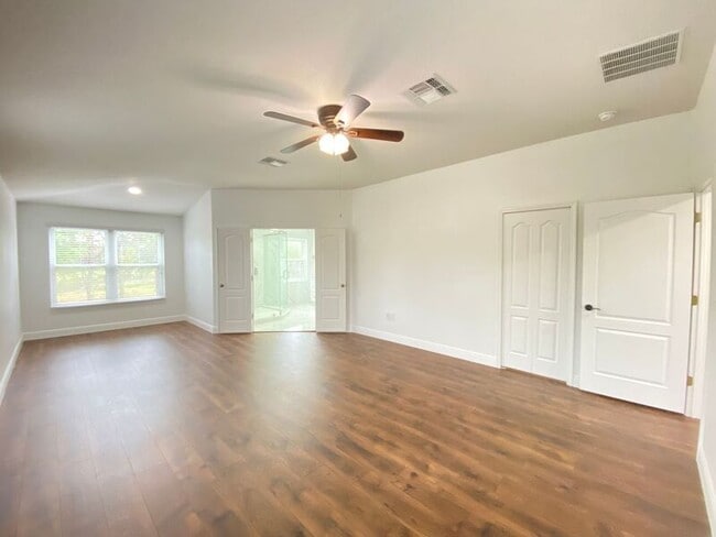 Building Photo - 13110 Moss Park Ridge Dr