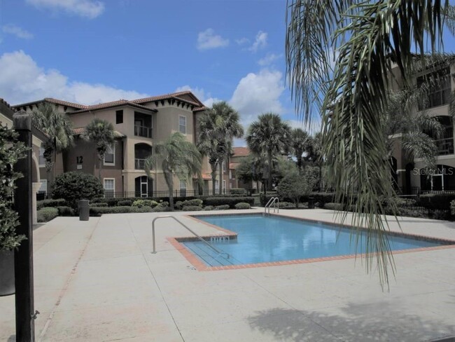 Building Photo - 5572 Metrowest Blvd