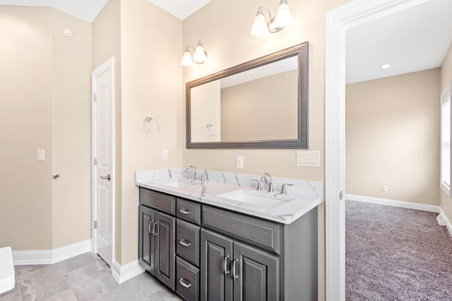 Master Bath - 3410 Brodhead Rd