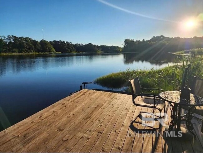 Building Photo - 31 Lake Shore Dr