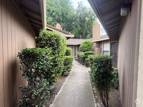 Building Photo - 5610Cascade