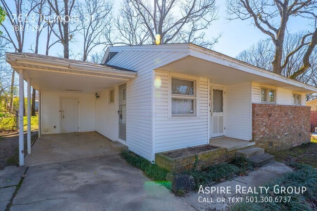 Building Photo - Cute 3 Bedroom Midtown Home