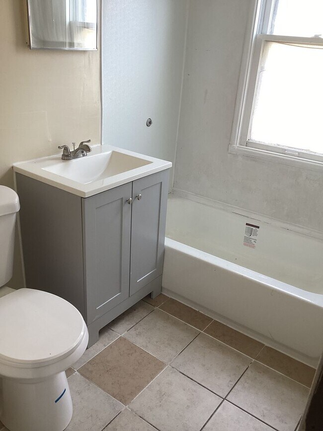 Building Photo - 2903-05 N 17th St