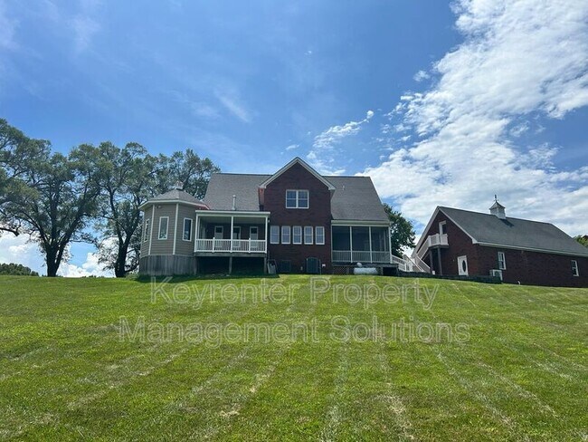 Building Photo - 33 Hodge Farm Ln