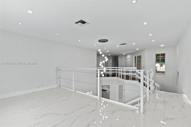 Building Photo - 6357 Brava Way