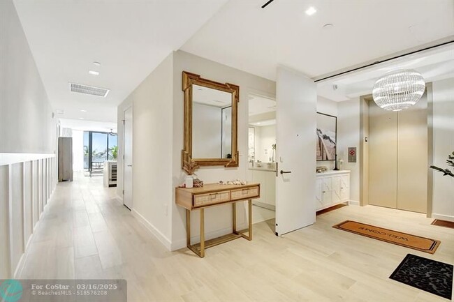 Building Photo - 1116 N Ocean Blvd
