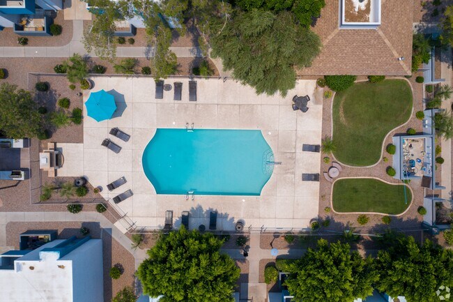 Building Photo - Sycamore Square Apartments