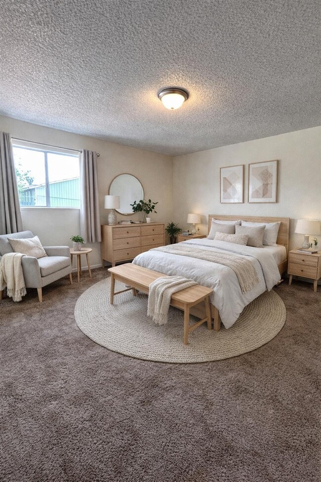 Building Photo - 4313 N Emerson Ave