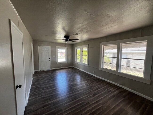 Building Photo - 3785 Goliad St