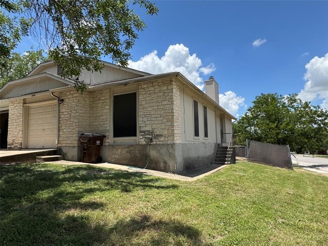 Primary Photo - 2046 Redwing Way