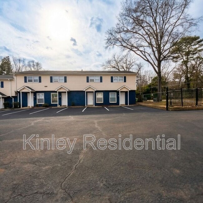 Building Photo - 613 Key St