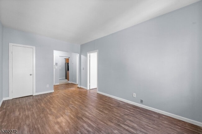 Building Photo - 250 Clendenny Ave