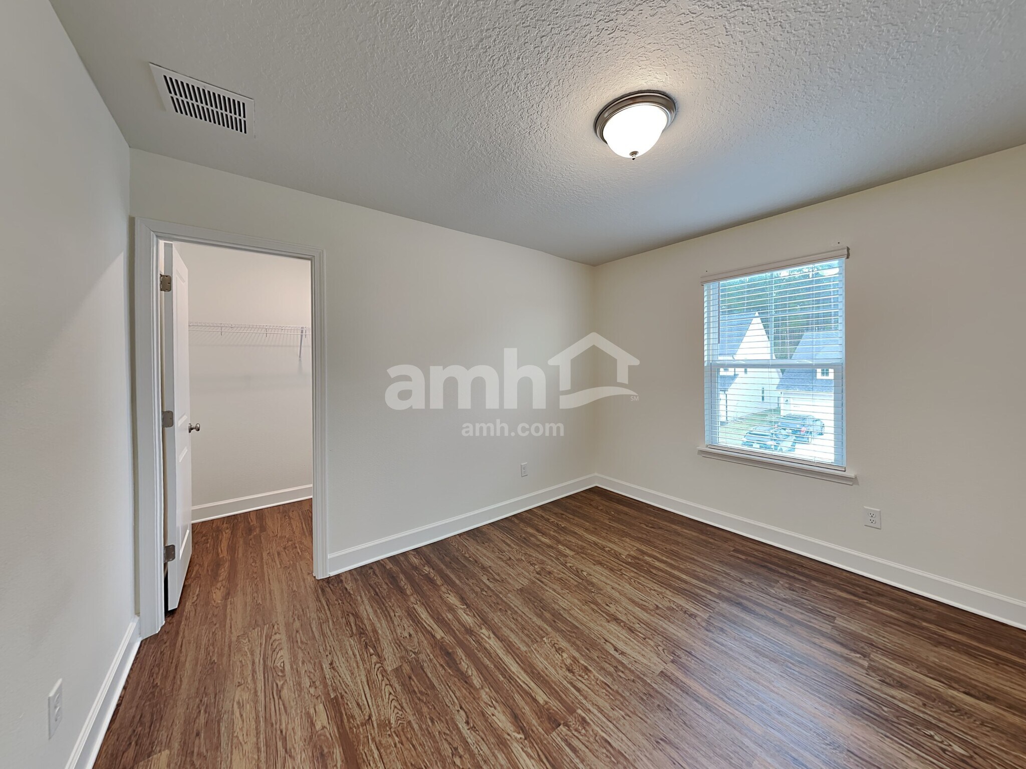 Building Photo - 430 Sandstone Dr