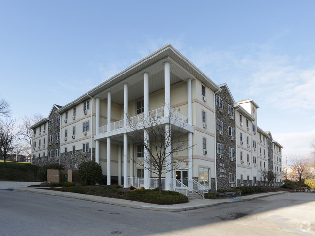 Building Photo - Philip Murray House II