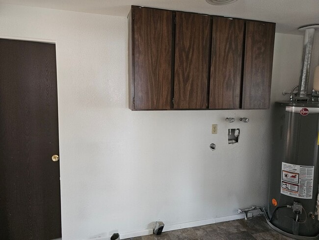 Building Photo - 208 Aquarius Way