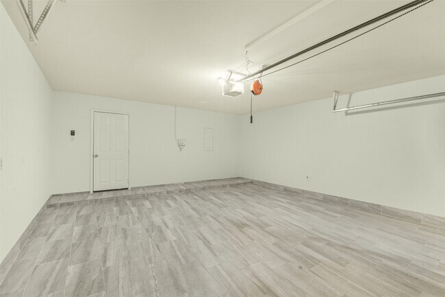 Building Photo - 14925 Tranquility Ridge Ct