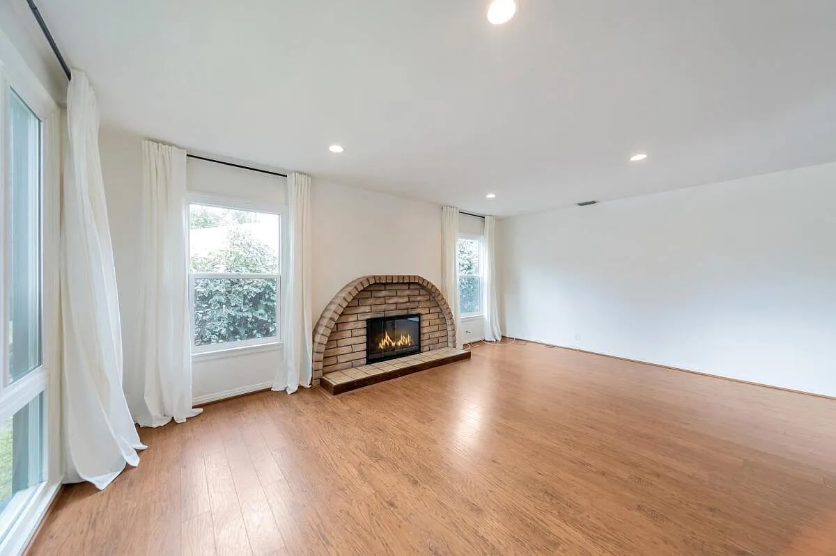 Building Photo - 22051 Crespi St