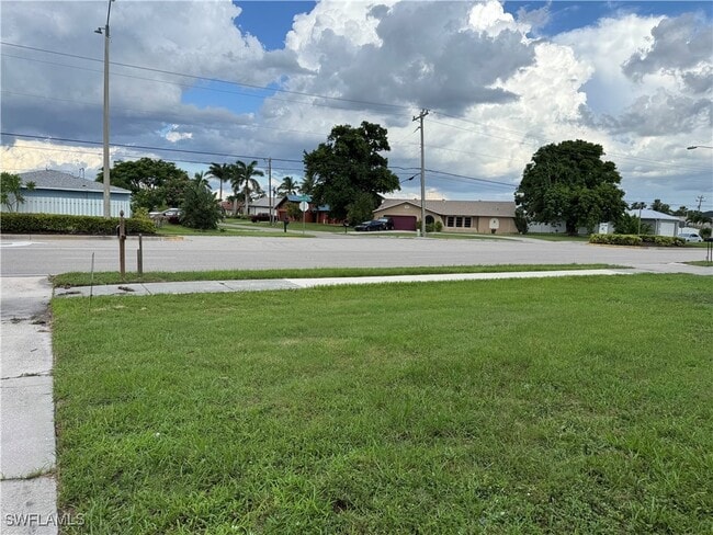 Building Photo - 2328 Country Club Blvd