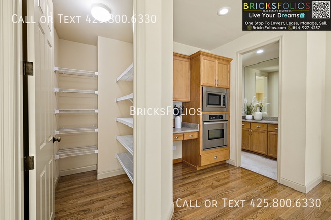 Building Photo - 9351 222nd Ave NE