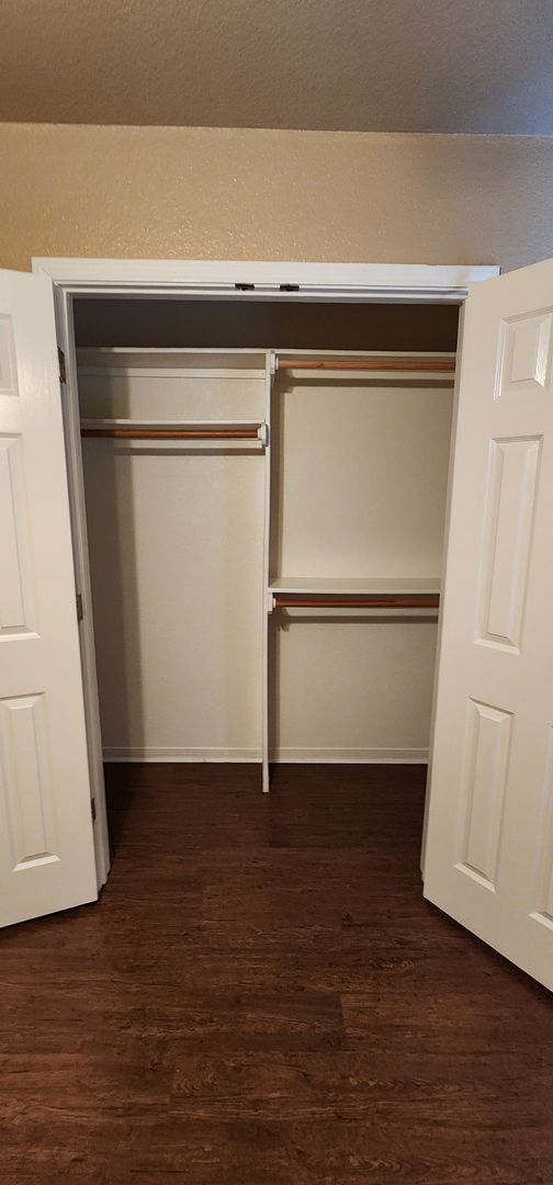 Building Photo - 3 Bedroom / 2 Bath Duplex – Text 201-231-7228 or Call 254-634-7698 for more info