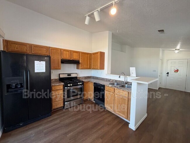 Building Photo - 10627 Brookline Pl NW