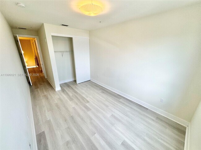 Building Photo - 6415 NW 102nd Path