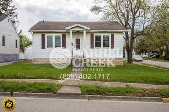 Building Photo - 2-Bedroom 1-Bath + Bonus room